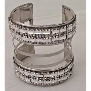 DESIGNER INSPIRED UNIQUE SILVER TONE METAL DIAMANTE WIDE CUFF BRACELET